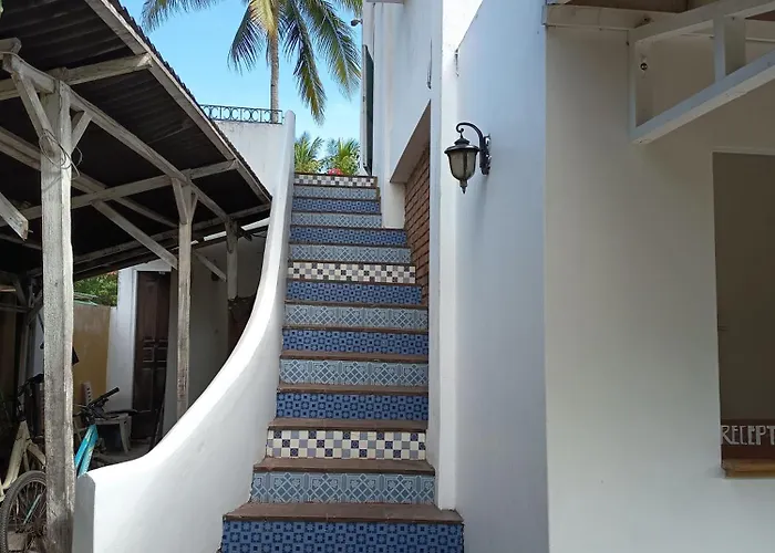 White Coconut Resort